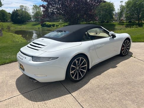 Used 2013 Porsche 911 Carrera 4S image 1