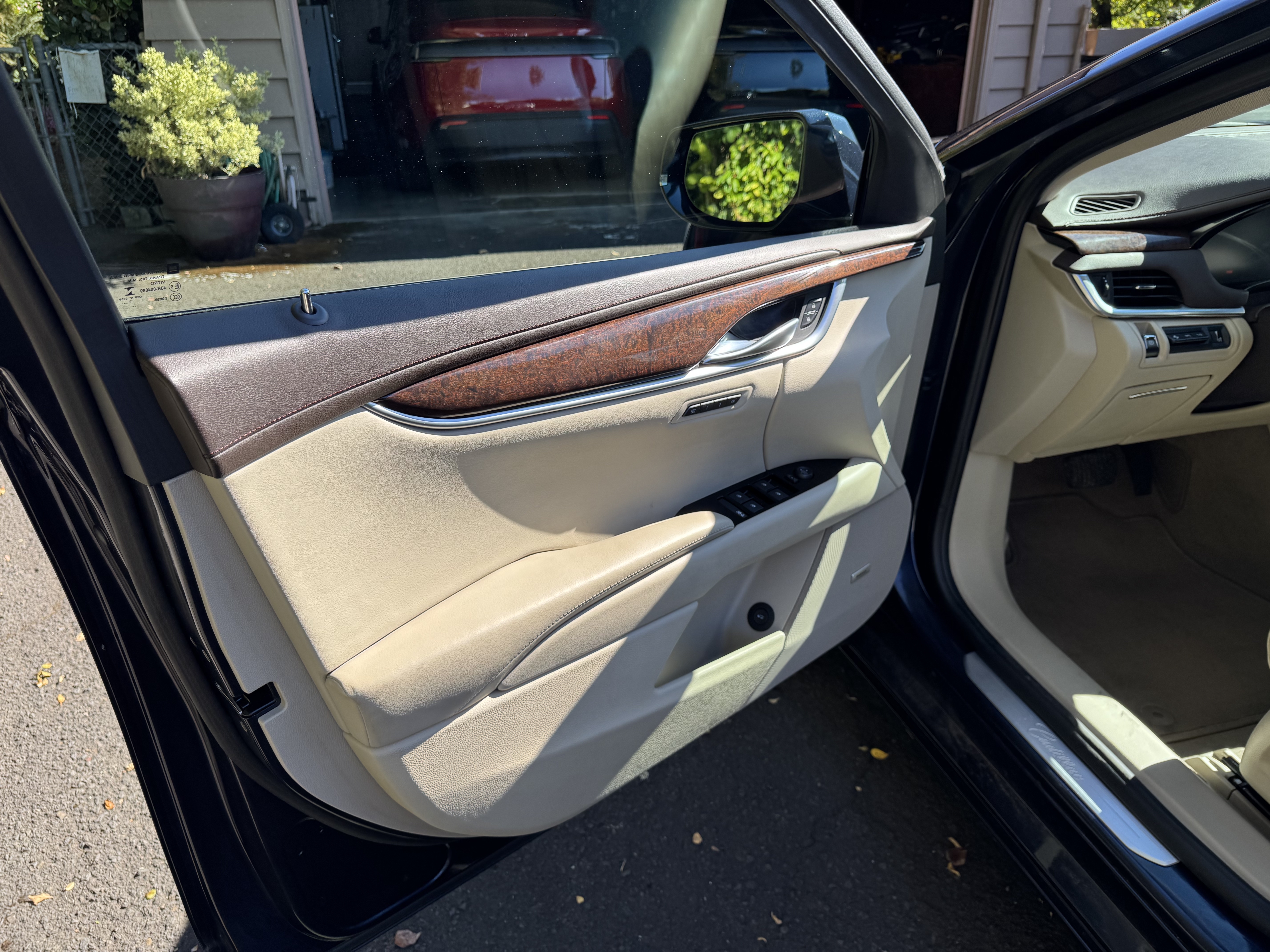 Used 2013 Cadillac XTS Premium FWD image 11