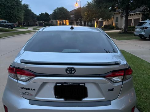 Used 2022 Toyota Corolla SE FWD image 5