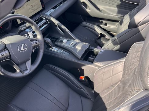 Used 2024 Lexus LC 500 Convertible RWD image 6