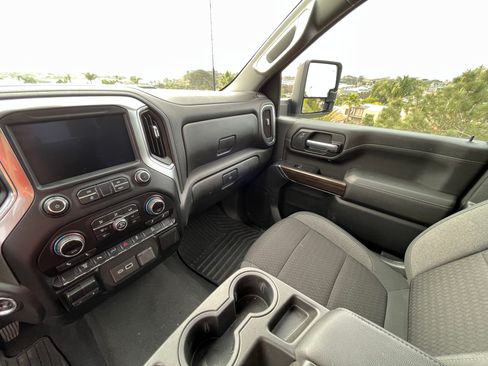 Used 2020 Chevrolet Silverado 2500 LT w/ All Star Edition image 11