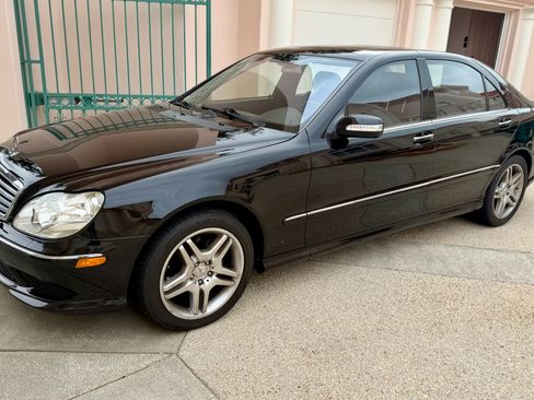 Used 2006 Mercedes-Benz S 500 S 500 Sedan 4D image 2