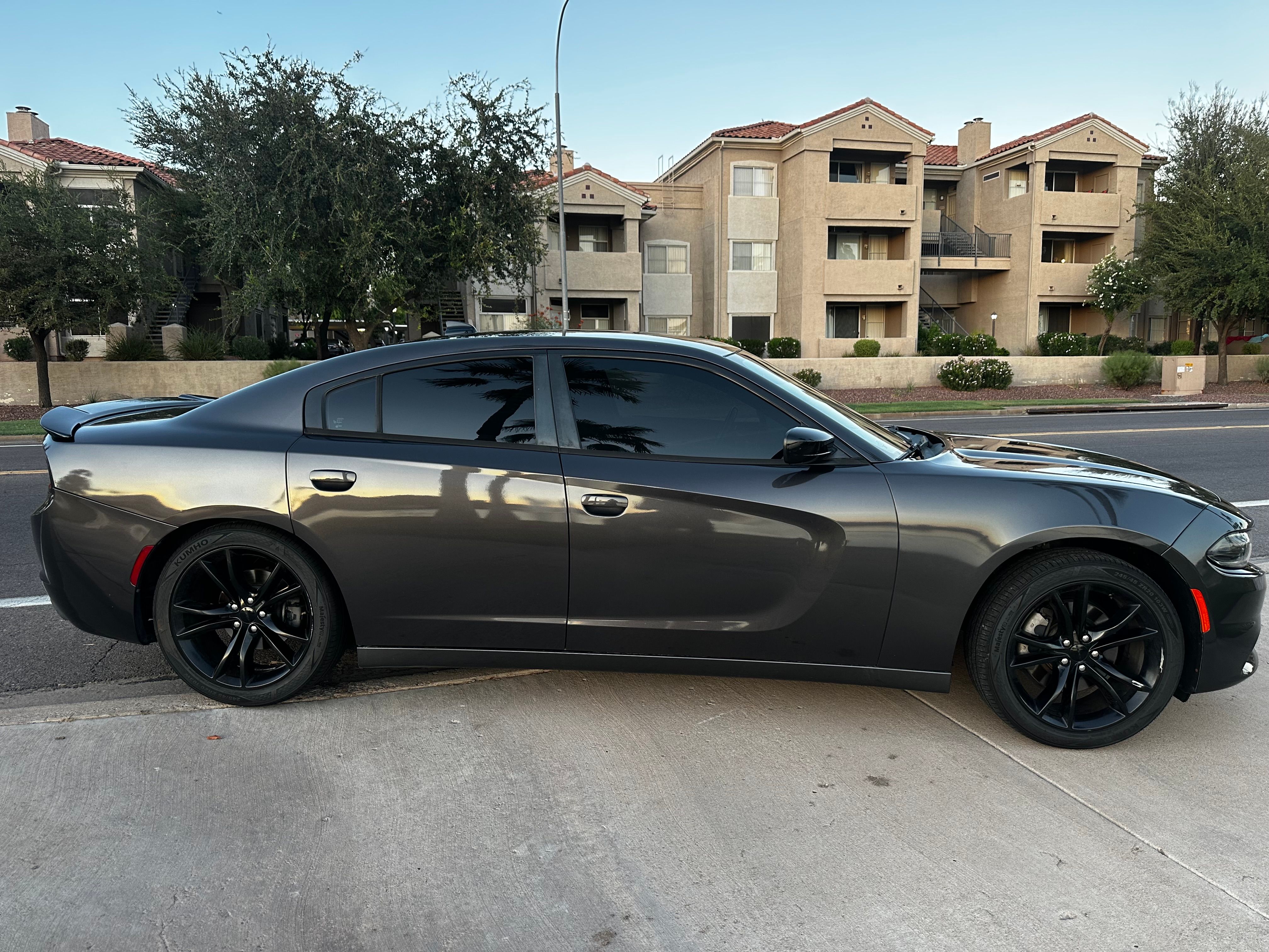 Used 2016 Dodge Charger R/T w/ Navigation & Travel Group RWD image 2