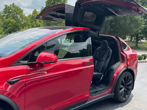 Used 2020 Tesla Model X Performance AWD/4WD image 4