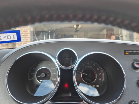 Used 2008 Pontiac Solstice GXP w/ Premium Package image 4