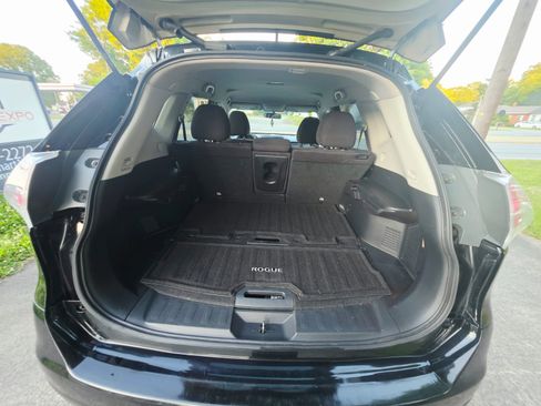 Used 2015 Nissan Rogue SV AWD/4WD image 18