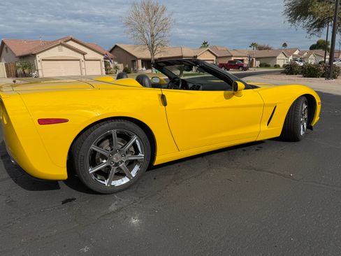 Used 2010 Chevrolet Corvette Convertible w/ Preferred Equipment Group image 20