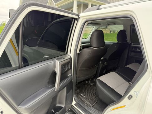 Used 2021 Toyota 4Runner SR5 image 21