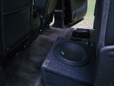 Used 2012 GMC Sierra 2500 Denali w/ Suspension Package, Off-Road image 8