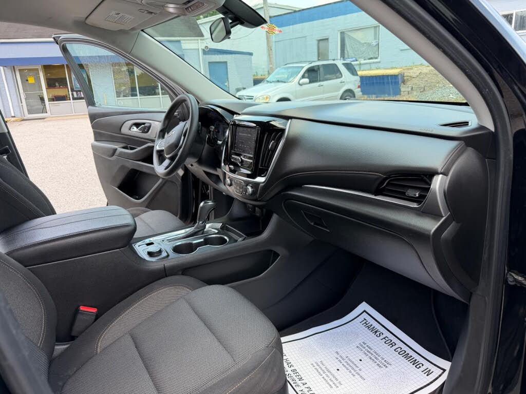 Used 2019 Chevrolet Traverse LS w/ LPO, Floor Liner Package FWD image 17