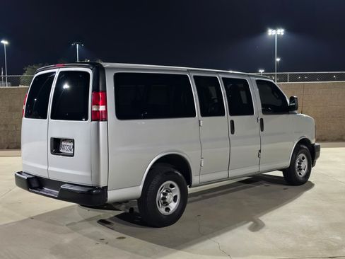 Used 2017 Chevrolet Express 2500 LS image 8