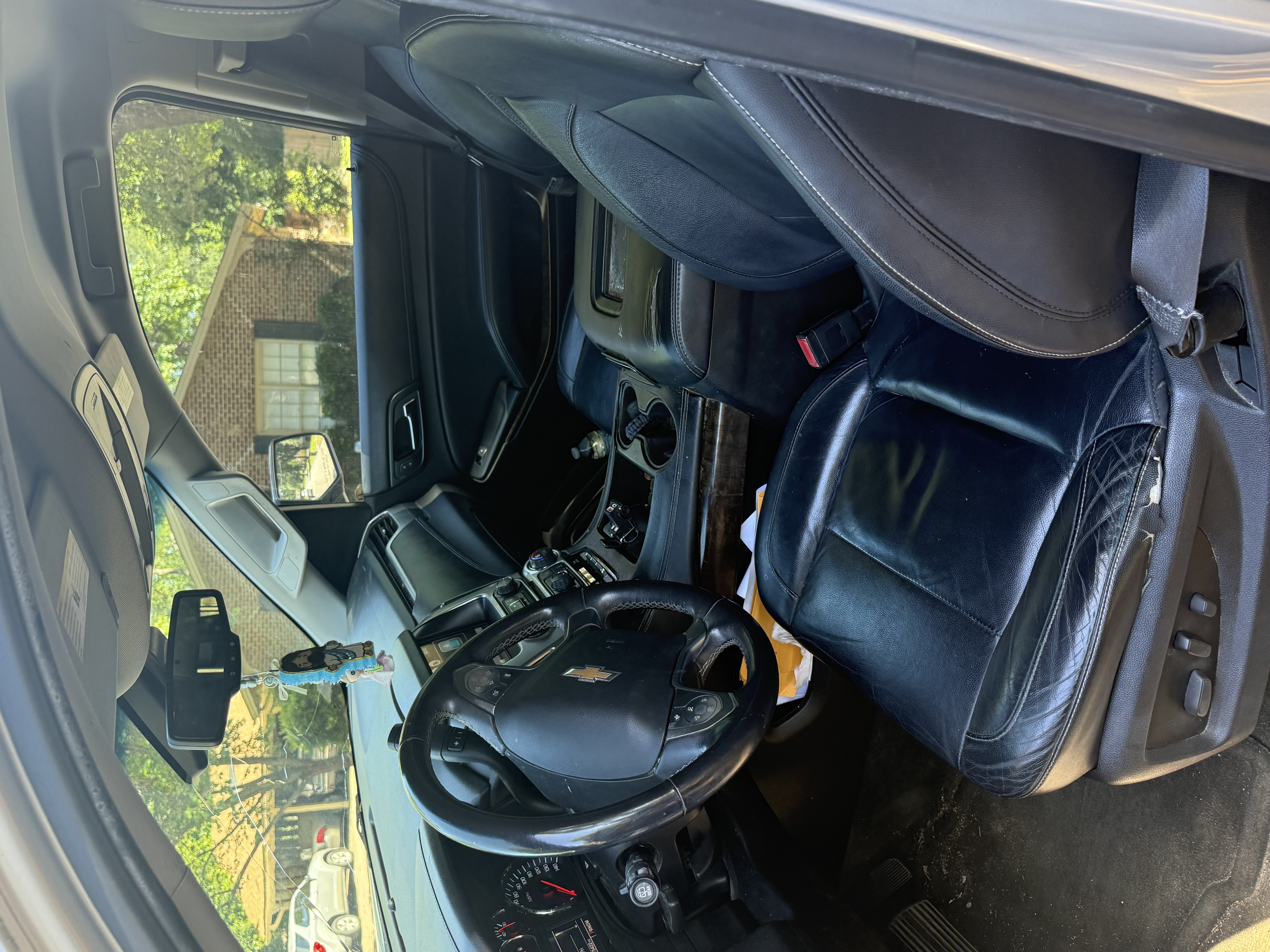 Used 2015 Chevrolet Suburban LT RWD image 14