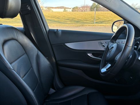Used 2015 Mercedes-Benz C 300 4MATIC Sedan image 19