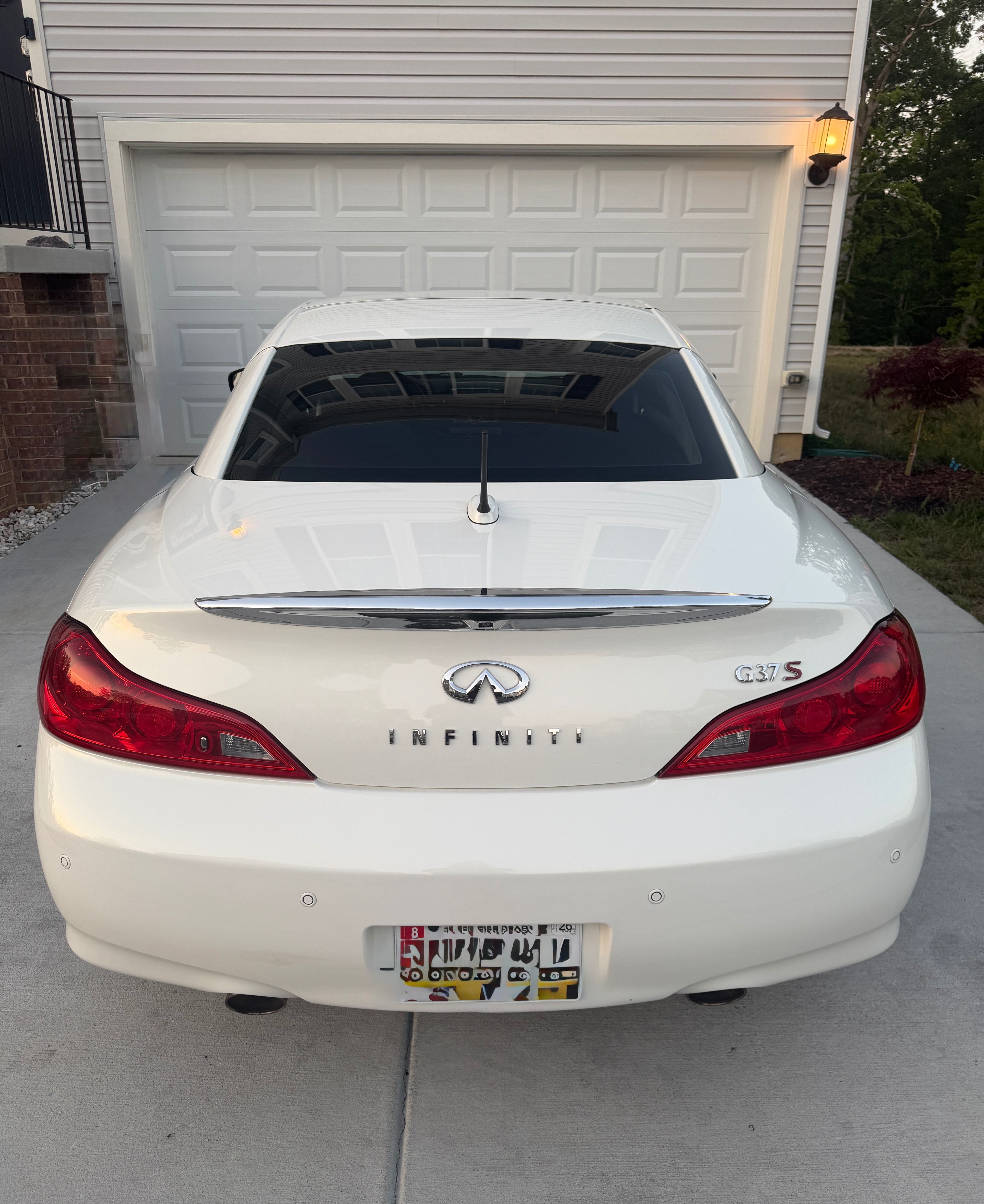 Used 2010 INFINITI G37 Convertible w/ Premium Pkg RWD image 11