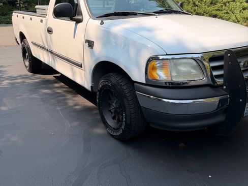 Used 1999 Ford F150 2WD Regular Cab image 6