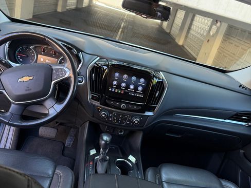 Used 2021 Chevrolet Traverse Premier w/ Redline Edition image 17