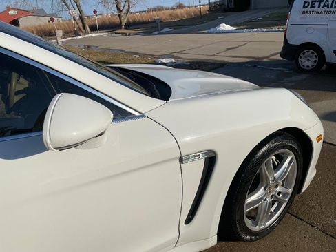 Used 2013 Porsche Panamera S w/ Premium Pkg Plus image 15