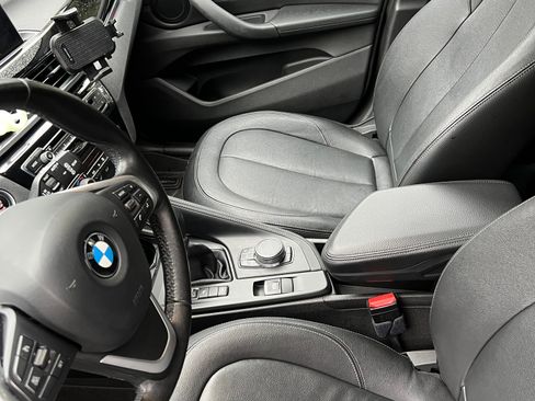 Used 2017 BMW X1 xDrive28i image 9
