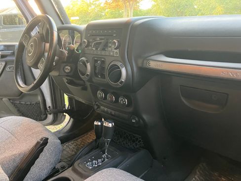 Used 2015 Jeep Wrangler Unlimited Sport w/ Quick Order Package 24S image 8