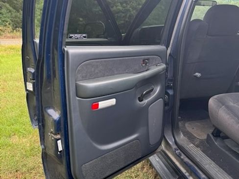 Used 2001 Chevrolet Silverado 2500 LS RWD image 10
