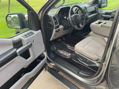 Used 2016 Ford F150 XLT w/ Equipment Group 302A Luxury RWD image 16