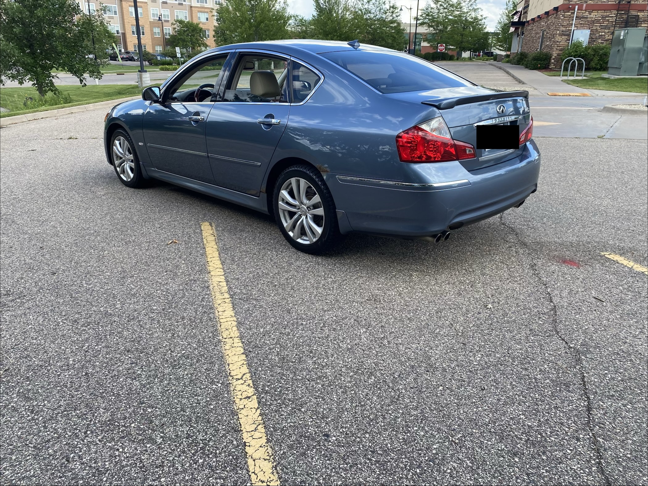 Used 2009 INFINITI M45 x w/ Technology Pkg AWD/4WD image 4