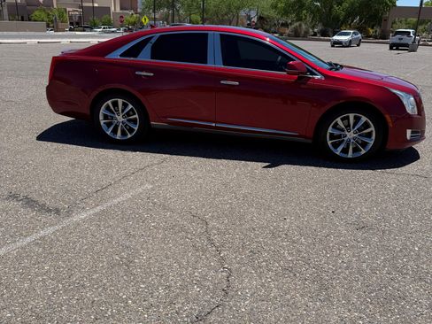 Used 2014 Cadillac XTS Luxury w/ Driver Awareness Package FWD image 4