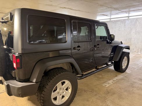 Used 2015 Jeep Wrangler Unlimited Sport w/ Quick Order Package 23S image 9