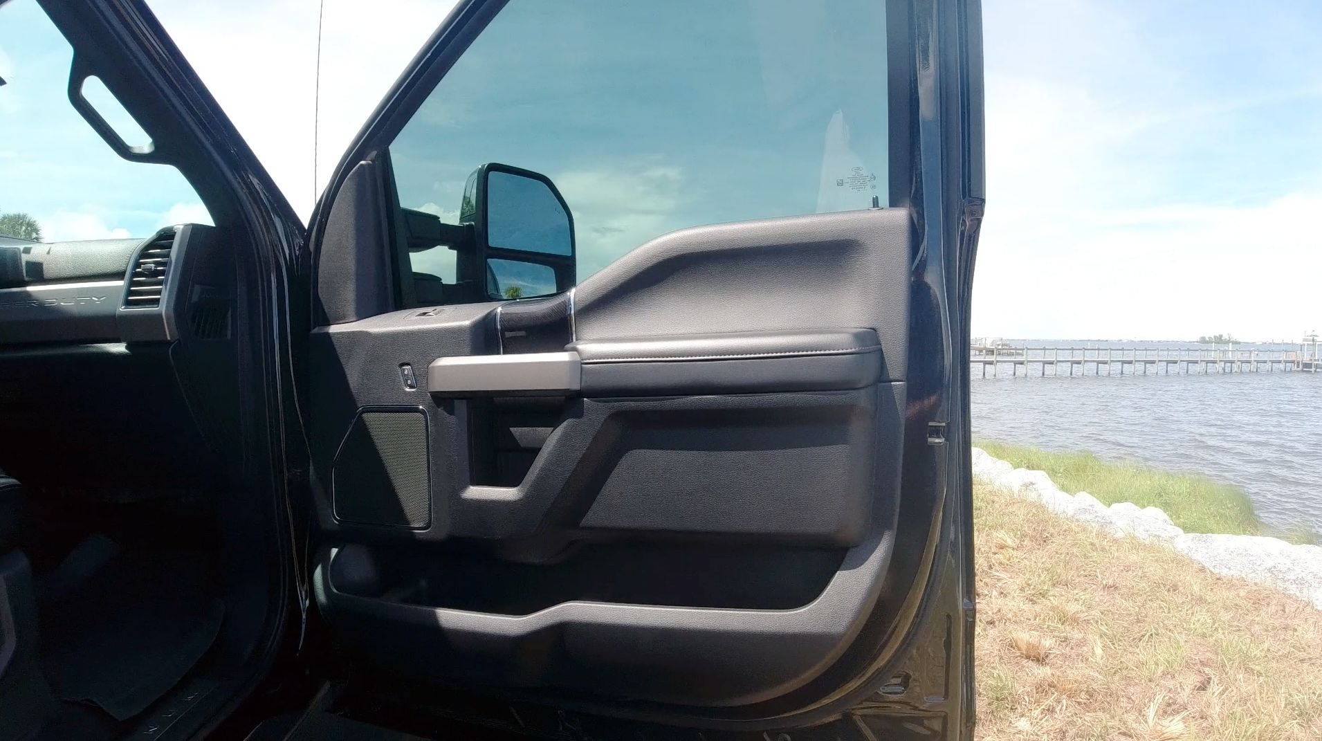Used 2020 Ford F450 Platinum w/ FX4 Off-Road Package AWD/4WD image 22