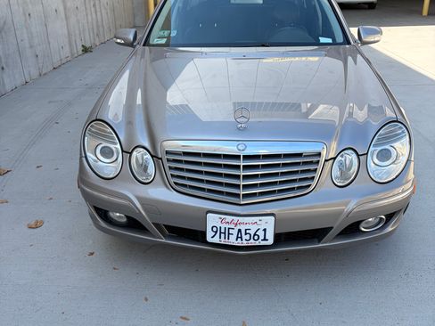 Used 2008 Mercedes-Benz E 350 4MATIC Sedan image 2