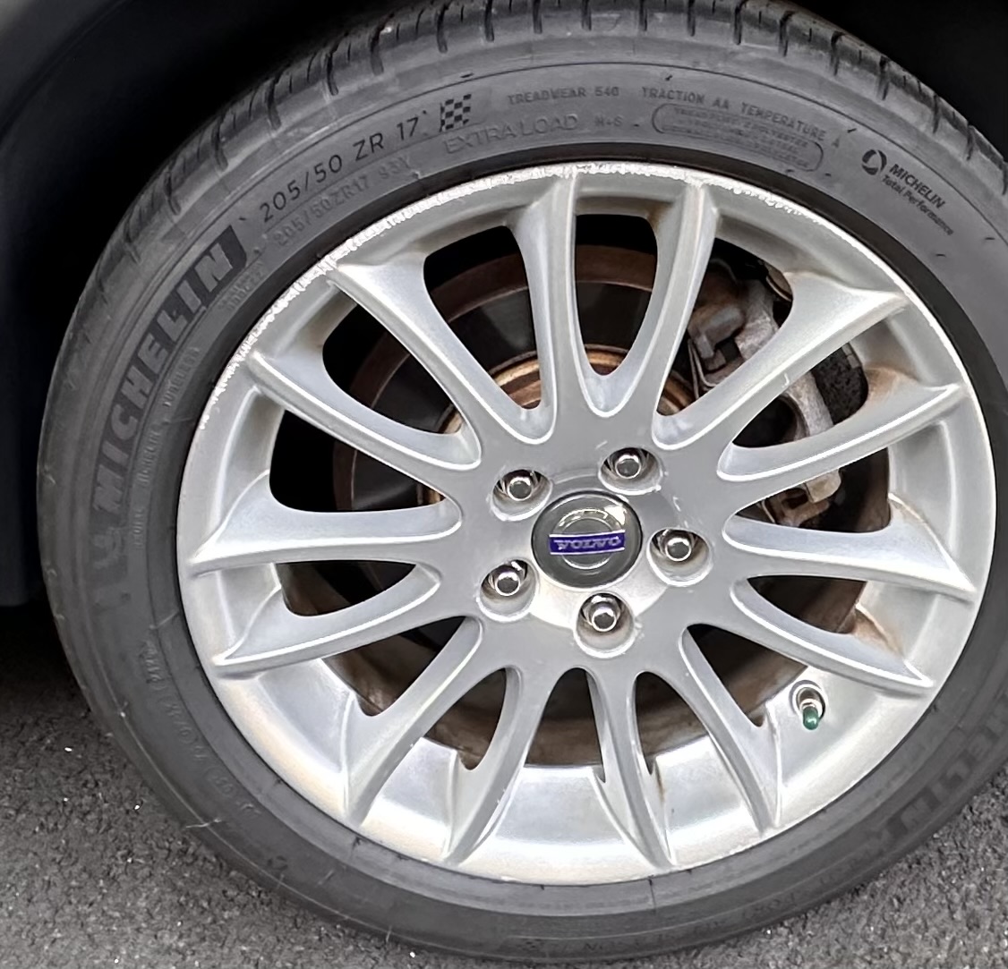 Used 2011 Volvo C30 T5 w/ Preferred Pkg FWD image 9