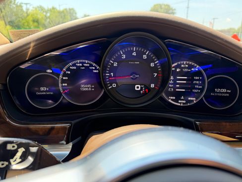 Used 2018 Porsche Panamera 4 AWD/4WD image 14