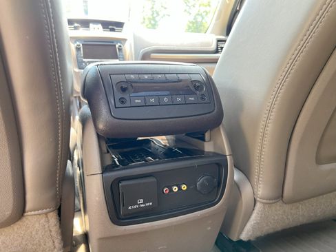 Used 2013 GMC Acadia Denali image 14