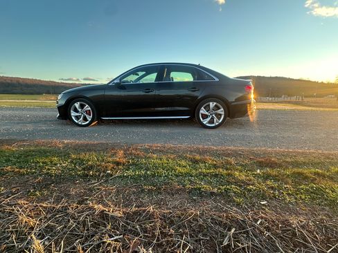 Used 2021 Audi S4 Premium Plus w/ Premium Plus Package image 10