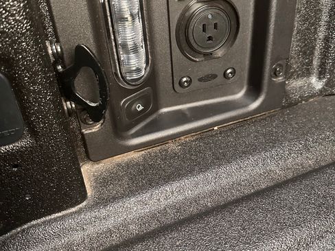 Used 2022 Ford Maverick Lariat w/ Lariat Luxury Package image 23