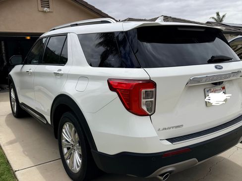 Used 2022 Ford Explorer Limited w/ Hybrid Equipment Group 310A RWD image 10