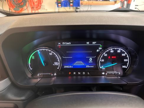 Used 2022 Ford Maverick Lariat w/ Lariat Luxury Package image 16