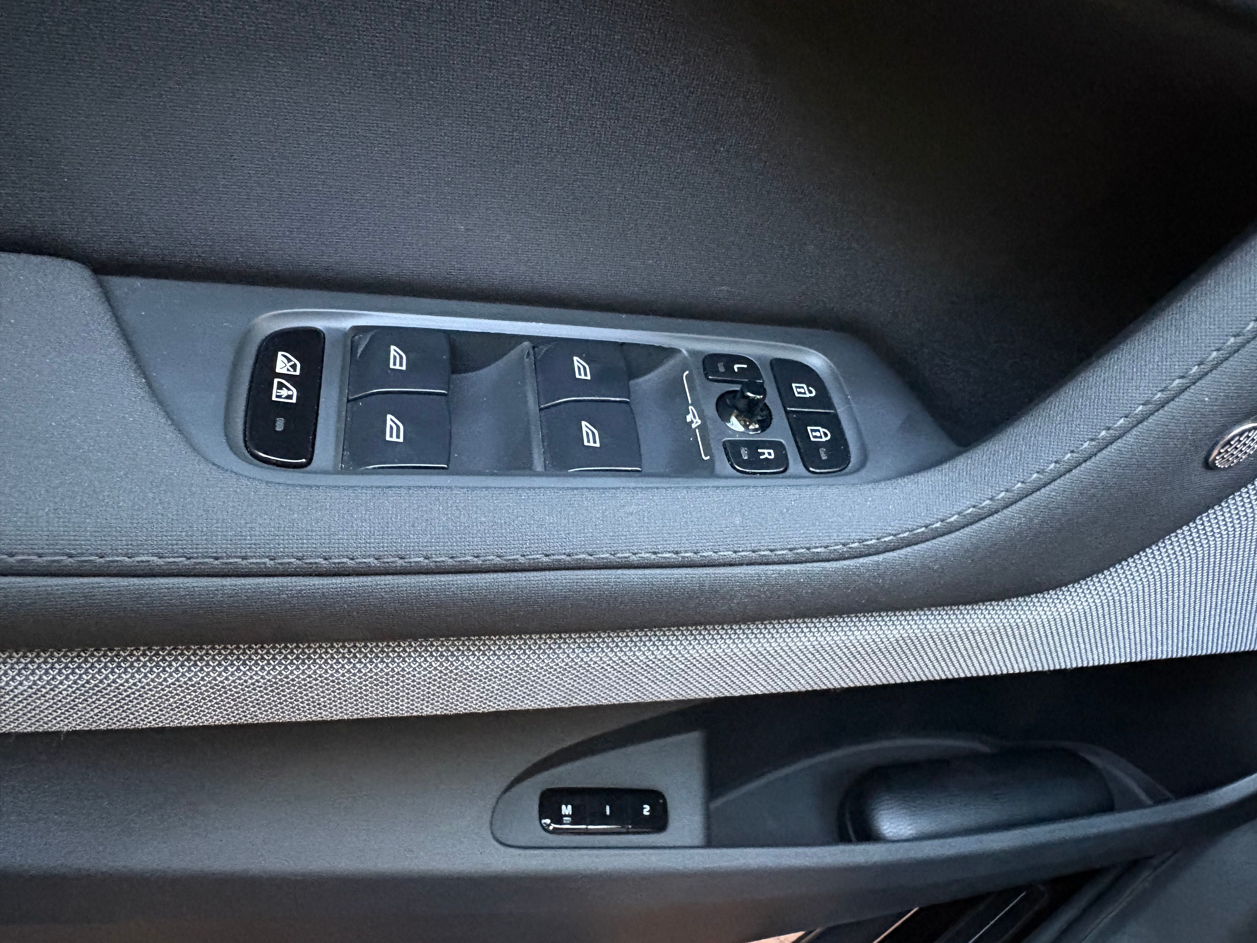 Used 2022 Polestar Polestar 2 w/ Plus Package AWD/4WD image 14