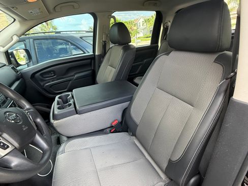 Used 2020 Nissan Titan S w/ S Utility Package RWD image 11