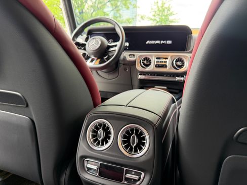 Used 2025 Mercedes-Benz G 63 AMG 4MATIC image 23