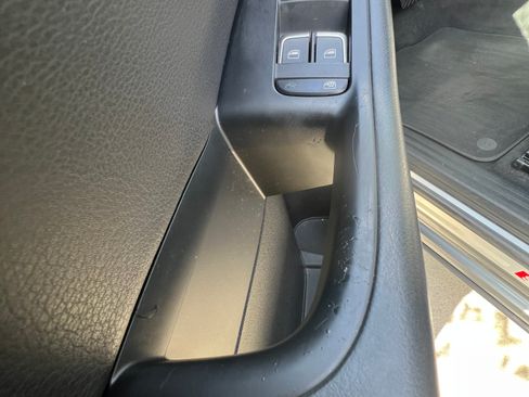 Used 2017 Audi Q5 2.0T Premium Plus w/ Technology Package image 23