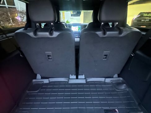 Used 2022 Ford Bronco Badlands image 2