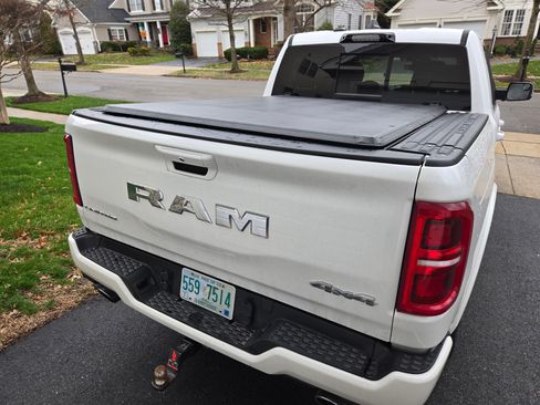 Used 2025 RAM 1500 Limited image 9