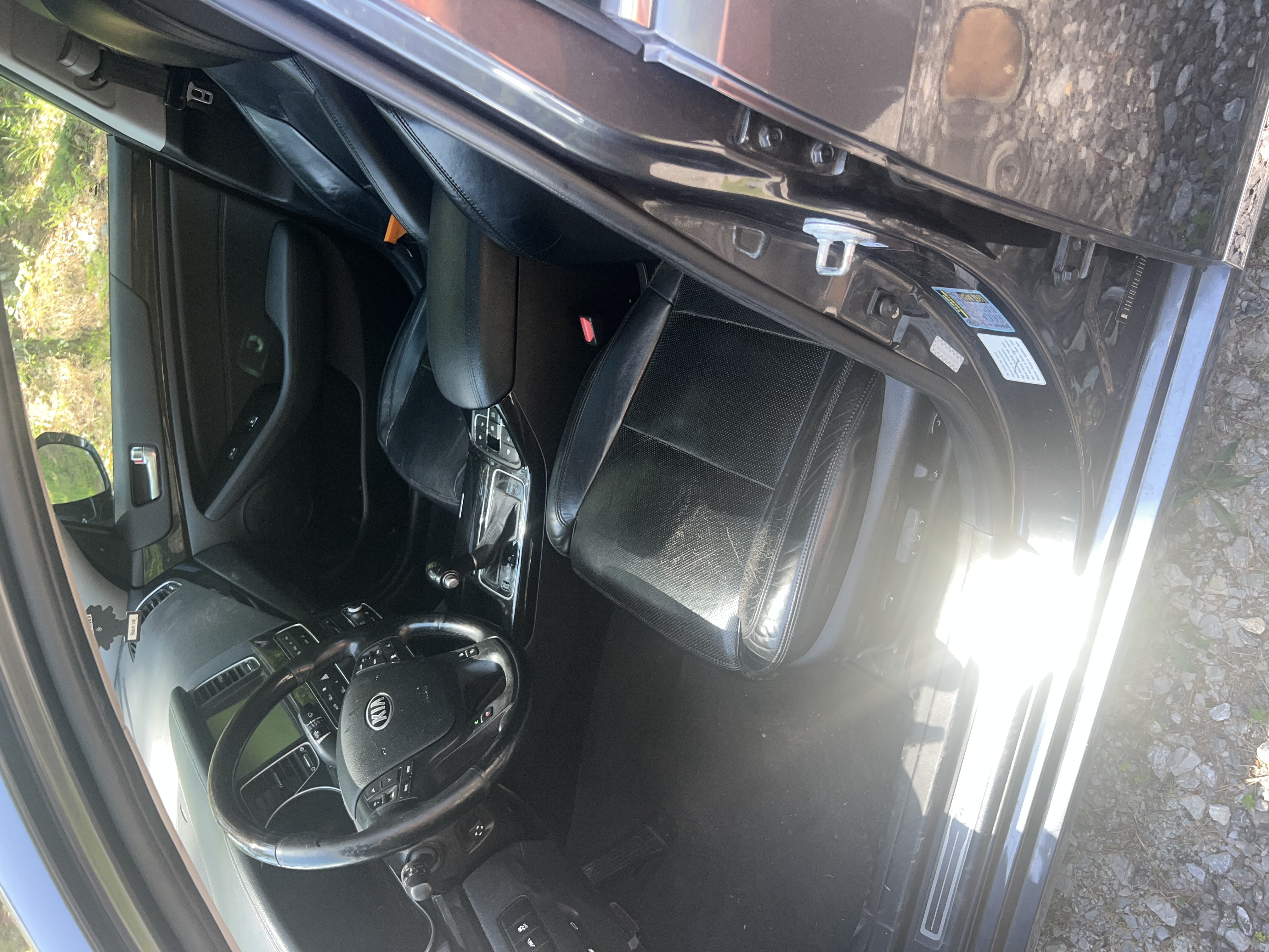 Used 2014 Kia Cadenza Premium w/ Technology Package FWD image 13
