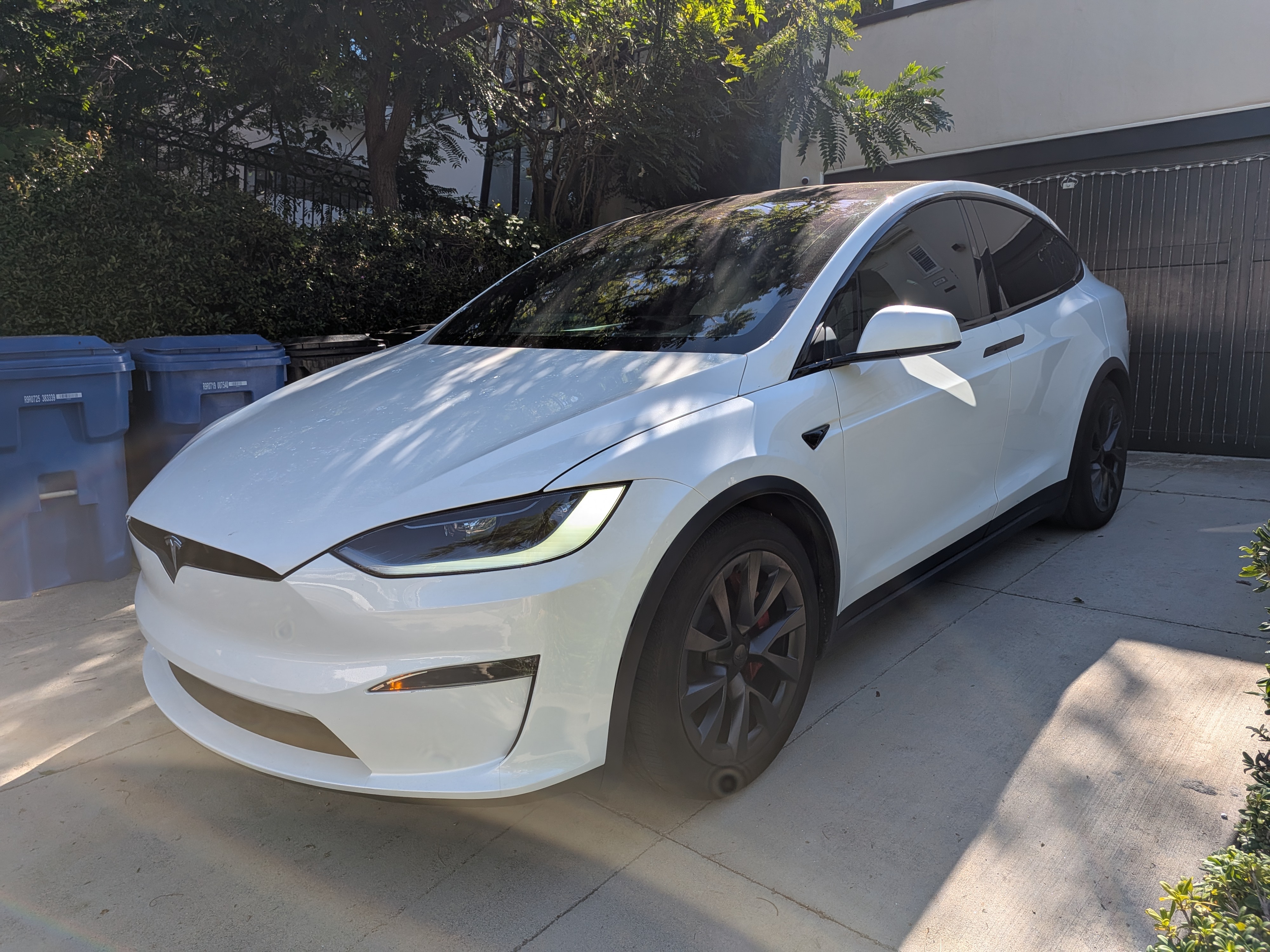 Used 2023 Tesla Model X Plaid AWD/4WD image 1