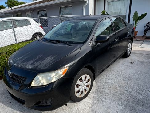 Used 2009 Toyota Corolla LE image 1