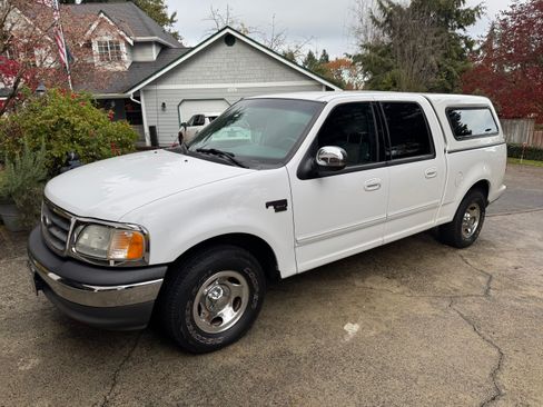 Used 2002 Ford F150 King Ranch image 1