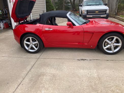 Used 2008 Saturn Sky w/ Premium Trim Package RWD image 9