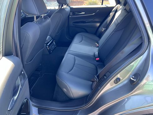 Used 2021 Toyota Mirai image 9