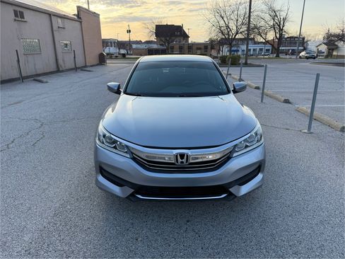 Used 2017 Honda Accord LX image 2